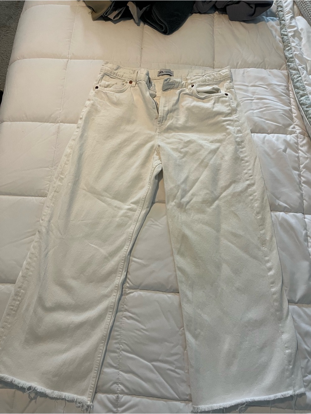Zara Off-White Straight-Leg Women's Jeans